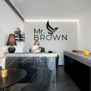 Mr Brown And Ρώμη